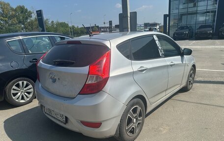 Hyundai Solaris II рестайлинг, 2012 год, 599 000 рублей, 2 фотография