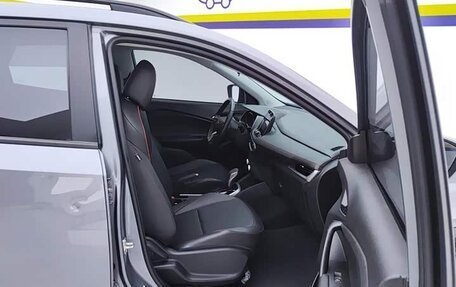Chevrolet Tracker, 2022 год, 1 180 000 рублей, 11 фотография