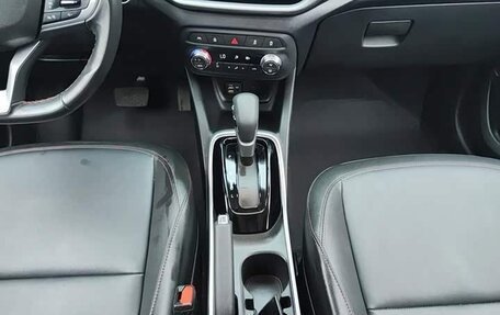Chevrolet Tracker, 2022 год, 1 180 000 рублей, 10 фотография