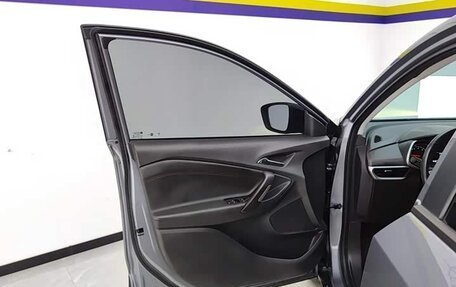 Chevrolet Tracker, 2022 год, 1 180 000 рублей, 14 фотография