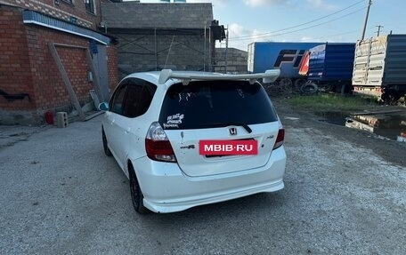Honda Fit III, 2003 год, 365 000 рублей, 3 фотография