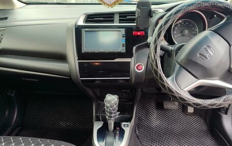 Honda Fit III, 2017 год, 1 250 000 рублей, 11 фотография