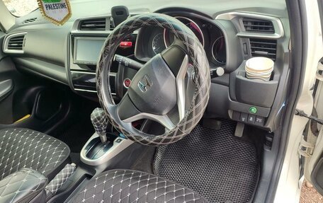 Honda Fit III, 2017 год, 1 250 000 рублей, 24 фотография