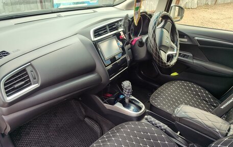 Honda Fit III, 2017 год, 1 250 000 рублей, 40 фотография