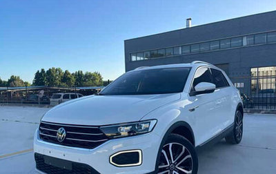 Volkswagen T-Roc I, 2022 год, 1 520 000 рублей, 1 фотография