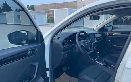 Volkswagen T-Roc I, 2022 год, 1 520 000 рублей, 4 фотография