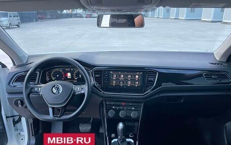 Volkswagen T-Roc I, 2022 год, 1 520 000 рублей, 6 фотография