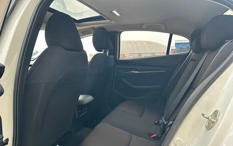 Mazda 3, 2023 год, 1 640 100 рублей, 10 фотография