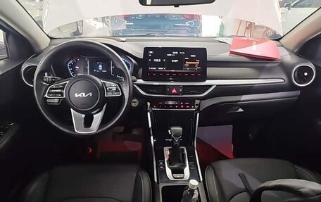 KIA K3, 2023 год, 1 500 000 рублей, 9 фотография