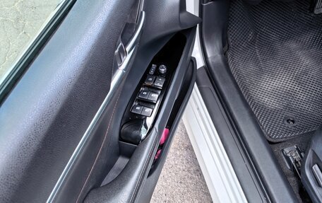 Toyota Camry, 2020 год, 2 350 000 рублей, 9 фотография