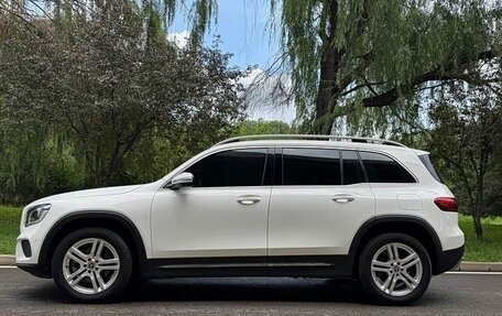 Mercedes-Benz GLB, 2022 год, 2 380 000 рублей, 7 фотография