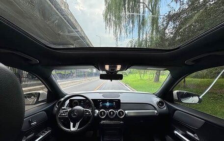 Mercedes-Benz GLB, 2022 год, 2 380 000 рублей, 9 фотография