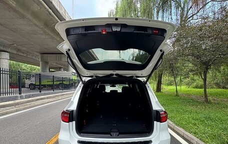 Mercedes-Benz GLB, 2022 год, 2 380 000 рублей, 13 фотография