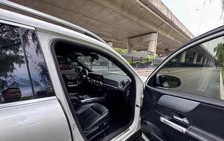 Mercedes-Benz GLB, 2022 год, 2 380 000 рублей, 15 фотография