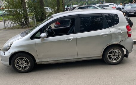 Honda Fit III, 2002 год, 204 000 рублей, 2 фотография