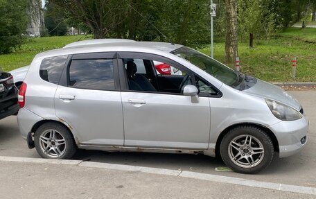 Honda Fit III, 2002 год, 204 000 рублей, 4 фотография