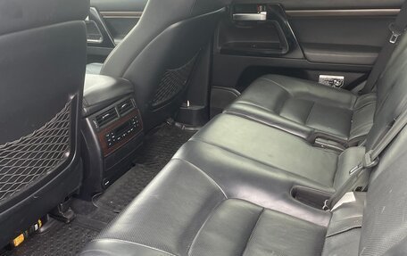 Toyota Land Cruiser 200, 2015 год, 4 680 000 рублей, 6 фотография