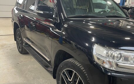 Toyota Land Cruiser 200, 2015 год, 4 680 000 рублей, 3 фотография