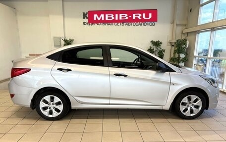 Hyundai Solaris II рестайлинг, 2015 год, 900 000 рублей, 6 фотография
