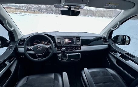 Volkswagen Multivan T6 рестайлинг, 2015 год, 2 815 000 рублей, 9 фотография