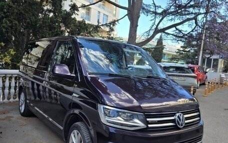 Volkswagen Multivan T6 рестайлинг, 2015 год, 2 815 000 рублей, 3 фотография