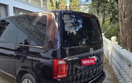 Volkswagen Multivan T6 рестайлинг, 2015 год, 2 815 000 рублей, 6 фотография