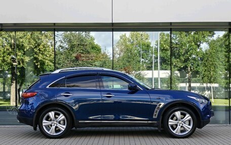 Infiniti QX70, 2013 год, 2 100 000 рублей, 10 фотография