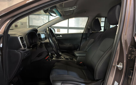 KIA Sportage IV рестайлинг, 2019 год, 2 150 000 рублей, 13 фотография
