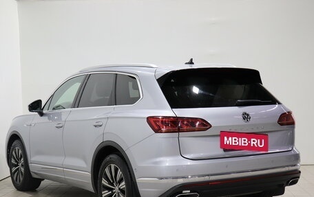Volkswagen Touareg III, 2020 год, 4 735 000 рублей, 7 фотография