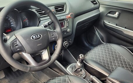 KIA Rio III рестайлинг, 2014 год, 890 000 рублей, 7 фотография