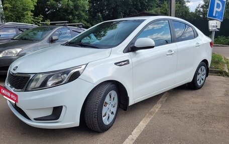 KIA Rio III рестайлинг, 2014 год, 890 000 рублей, 2 фотография