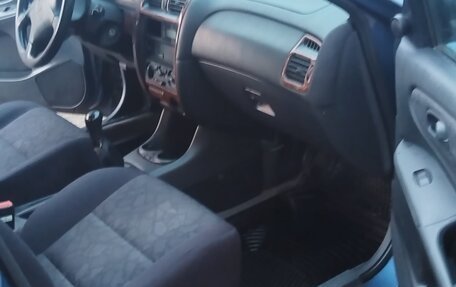 Mazda 626, 1999 год, 210 000 рублей, 13 фотография