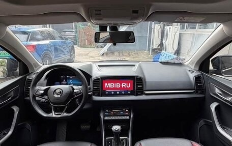 Skoda Karoq I, 2022 год, 1 680 990 рублей, 7 фотография