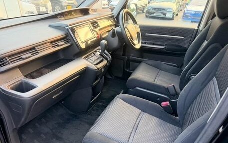 Honda Stepwgn IV, 2016 год, 1 460 000 рублей, 11 фотография
