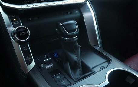 Toyota Land Cruiser, 2022 год, 10 300 000 рублей, 12 фотография