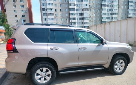 Toyota Land Cruiser Prado 150 рестайлинг 2, 2019 год, 4 750 000 рублей, 9 фотография