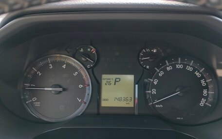Toyota Land Cruiser Prado 150 рестайлинг 2, 2019 год, 4 750 000 рублей, 12 фотография