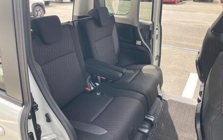 Mitsubishi Delica D:2, 2023 год, 983 000 рублей, 28 фотография
