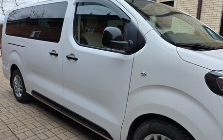 Peugeot Traveller I, 2019 год, 2 900 000 рублей, 4 фотография