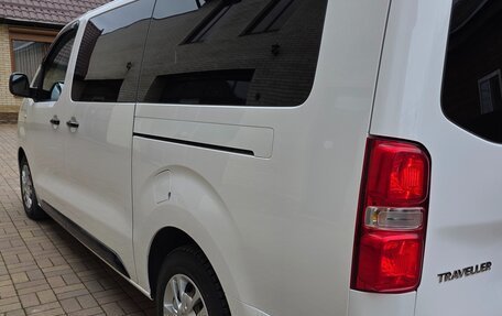 Peugeot Traveller I, 2019 год, 2 900 000 рублей, 6 фотография