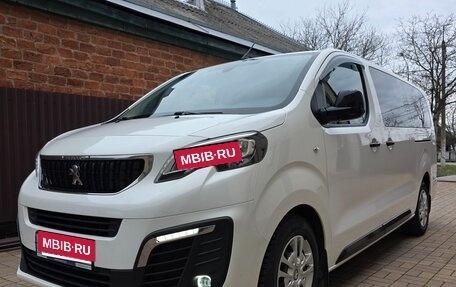Peugeot Traveller I, 2019 год, 2 900 000 рублей, 2 фотография