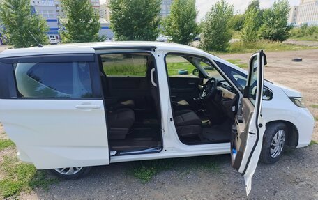 Honda Freed II, 2018 год, 1 370 000 рублей, 8 фотография