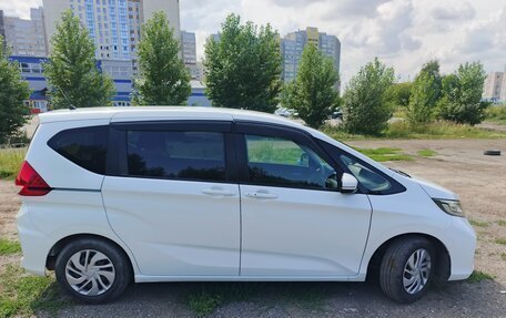 Honda Freed II, 2018 год, 1 370 000 рублей, 5 фотография