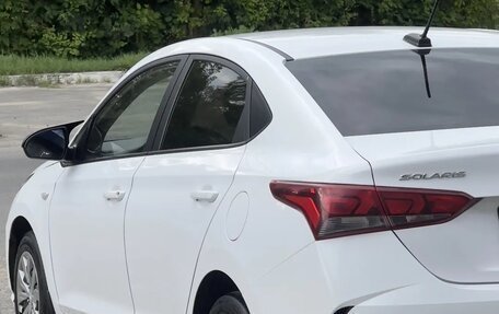 Hyundai Solaris II рестайлинг, 2021 год, 875 000 рублей, 4 фотография