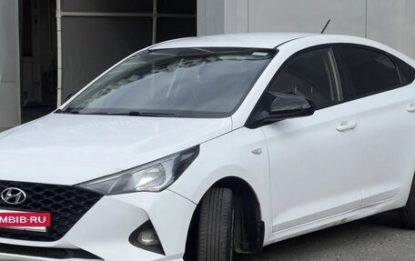 Hyundai Solaris II рестайлинг, 2021 год, 875 000 рублей, 3 фотография