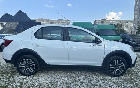 Renault Logan II, 2022 год, 1 370 000 рублей, 4 фотография