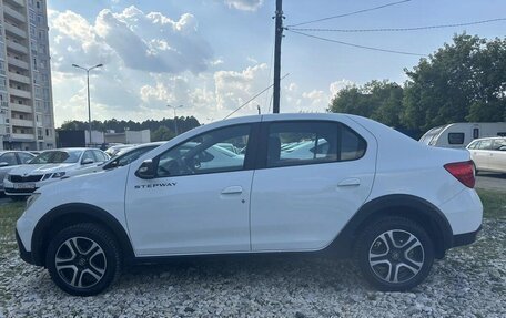 Renault Logan II, 2022 год, 1 370 000 рублей, 8 фотография