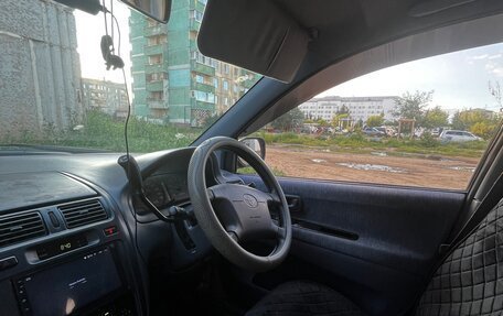 Toyota Ipsum II, 1997 год, 360 000 рублей, 2 фотография