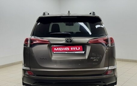 Toyota RAV4, 2019 год, 2 915 000 рублей, 5 фотография