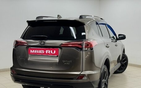 Toyota RAV4, 2019 год, 2 915 000 рублей, 6 фотография